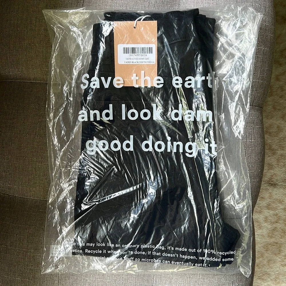 NWT Harper High Rise Skinny Jeans - Picture 3 of 3